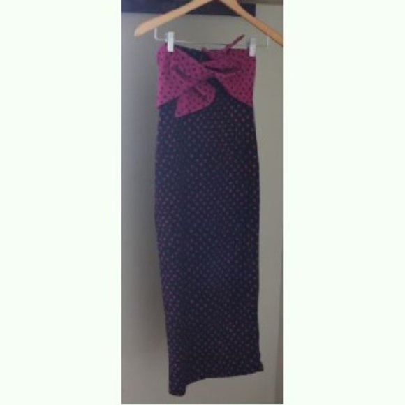 Topshop Dresses & Skirts - Topshop bow/twist front midi dress geo strapless